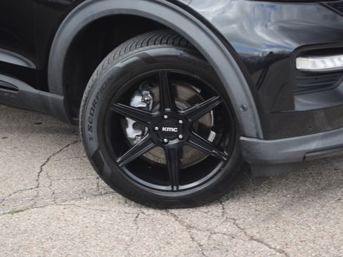 Used 2020 Ford Explorer ST w/ Premium Technology Package image 31