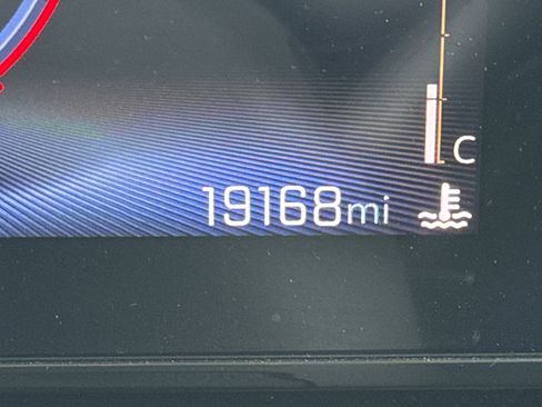 Used 2025 Chevrolet Trax RS w/ Sunroof Package image 19