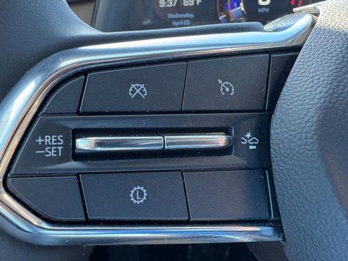 Used 2026 Chevrolet Equinox ACTIV AWD/4WD image 16