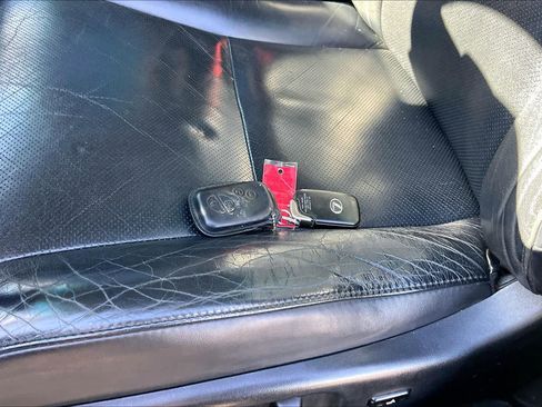 Used 2011 Lexus RX 350 w/ Premium Pkg image 14