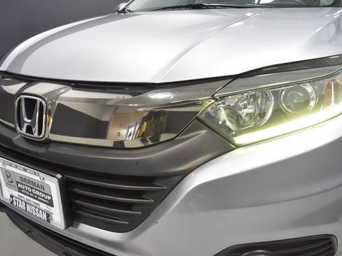 Used 2022 Honda HR-V EX image 11