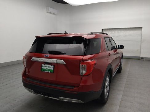 Used 2021 Ford Explorer XLT w/ Equipment Group 202A image 9