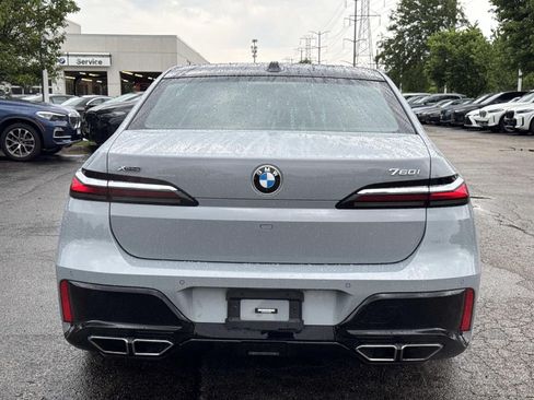 Certified 2023 BMW 760i xDrive AWD/4WD image 6