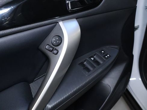 Used 2024 Mitsubishi Eclipse Cross SE image 11