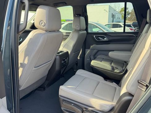 Used 2021 Chevrolet Tahoe Z71 w/ Z71 Off-Road Package image 32