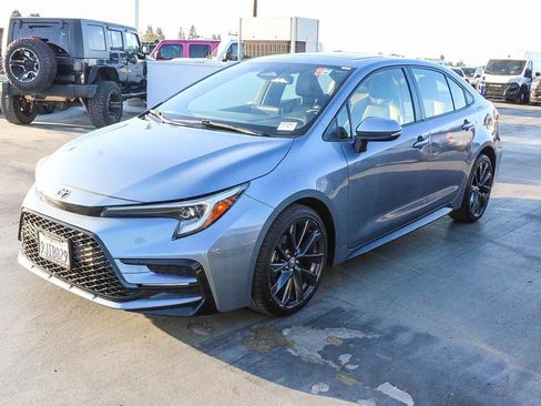 Used 2024 Toyota Corolla XSE FWD image 4