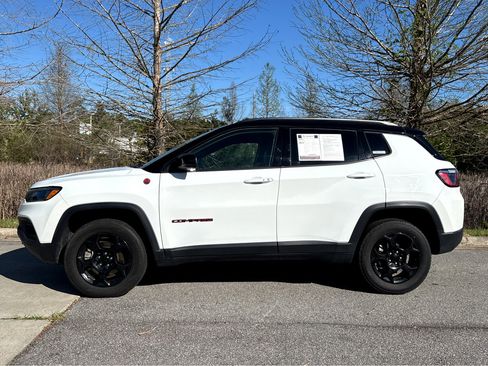 Used 2023 Jeep Compass Trailhawk image 26