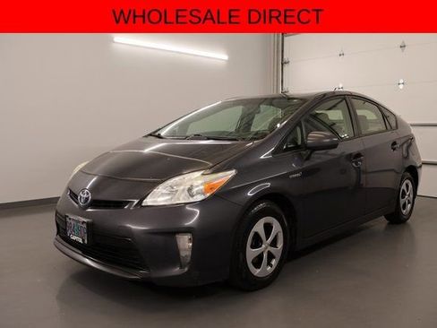 Used 2015 Toyota Prius Four FWD image 5