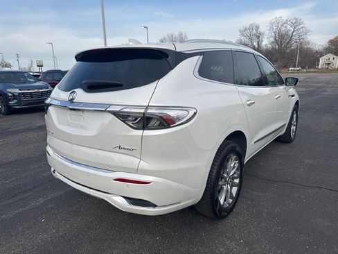 Used 2023 Buick Enclave Avenir image 3