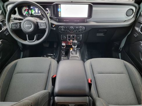 Certified 2024 Jeep Wrangler Unlimited image 26