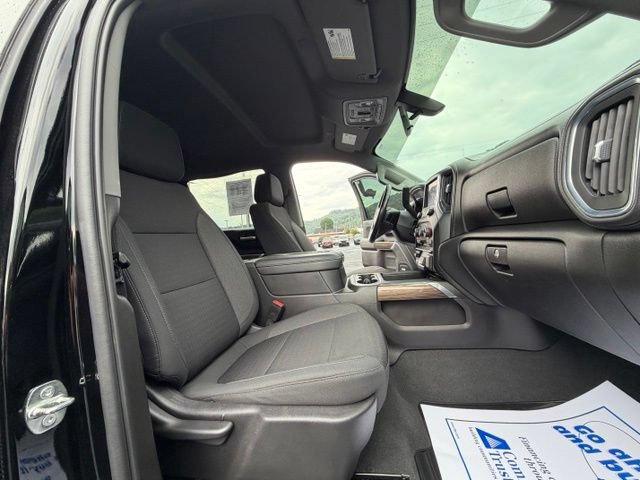Used 2021 Chevrolet Silverado 1500 RST w/ Convenience Package II AWD/4WD image 18