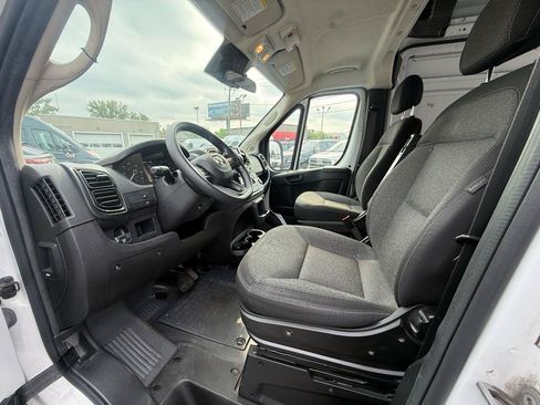 Used 2023 RAM ProMaster 2500 FWD image 17