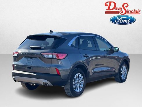 Used 2022 Ford Escape SE w/ Cold Weather Package image 7