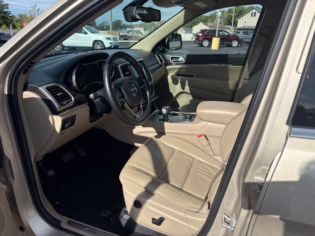 Used 2014 Jeep Grand Cherokee Limited AWD/4WD image 8