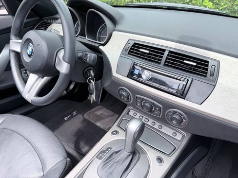 Used 2003 BMW Z4 3.0i RWD image 22