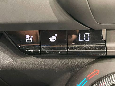 Used 2018 Chevrolet Camaro SS image 72