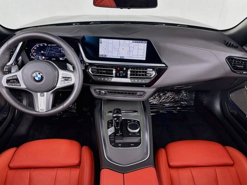 Used 2026 BMW Z4 M40i w/ Shadowloine Package RWD image 5
