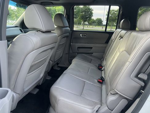 Used 2010 Honda Pilot EX-L image 16