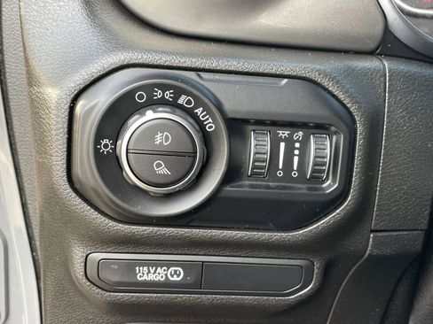 Used 2020 Jeep Gladiator Overland w/ Dual Top Group image 26