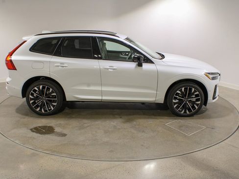 New 2026 Volvo XC60 T8 Ultra w/ Protection Package Premier image 6