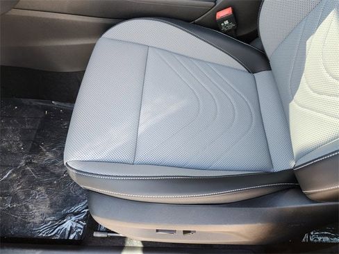 New 2026 Volkswagen Tiguan SE R-Line image 22