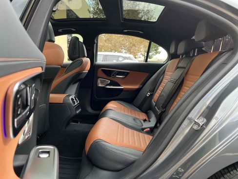 Used 2024 Mercedes-Benz C 300 Sedan image 43