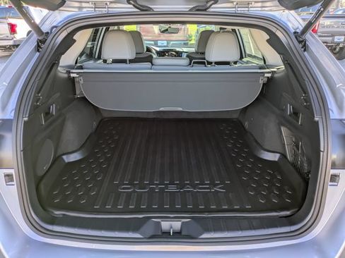 Used 2023 Subaru Outback Limited AWD/4WD image 12