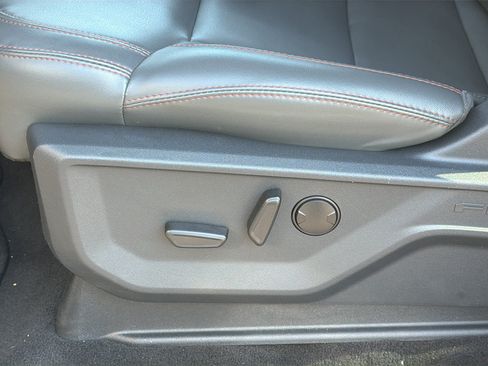 Used 2025 Ford Expedition Active AWD/4WD image 20