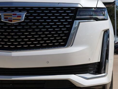 Certified 2024 Cadillac Escalade ESV Premium Luxury image 6