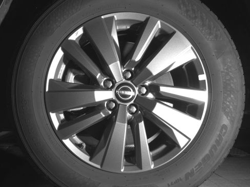 Used 2025 Nissan Pathfinder SV image 12