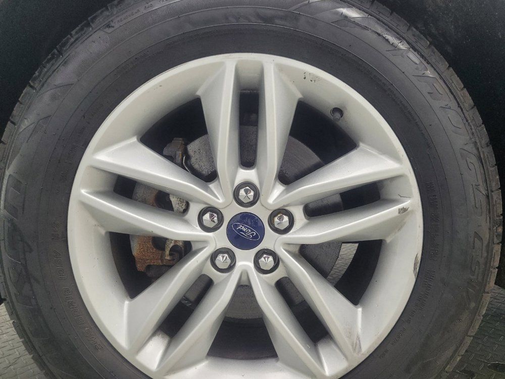 Used 2017 Ford Edge SEL FWD image 31