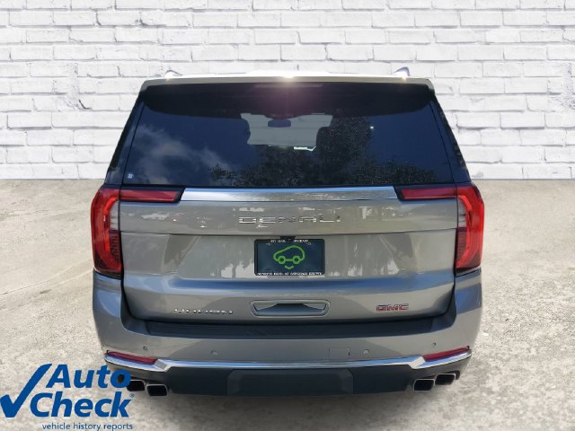 Used 2025 GMC Yukon XL Denali w/ Sun & Power Step Package RWD image 3
