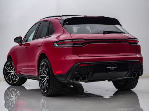 Certified 2026 Porsche Macan AWD/4WD image 3