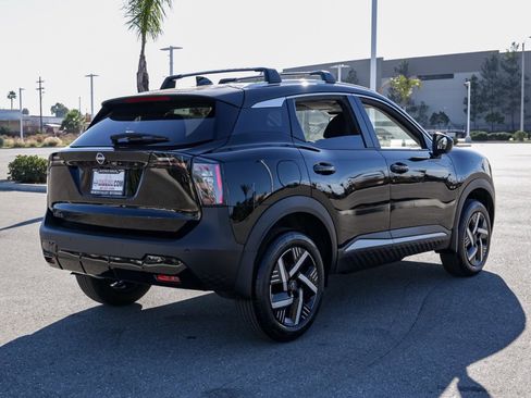 New 2026 Nissan Kicks SV image 4