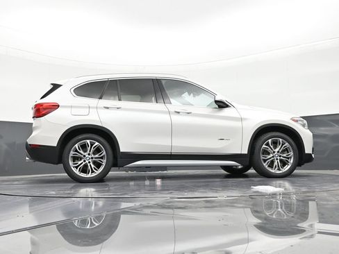 Used 2017 BMW X1 xDrive28i image 25