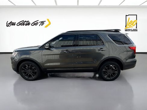 Used 2018 Ford Explorer XLT w/ Equipment Group 202A AWD/4WD image 8