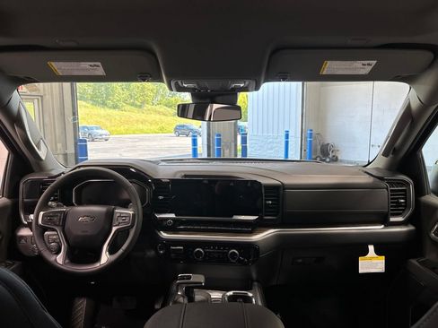 New 2026 Chevrolet Silverado 1500 RST AWD/4WD image 11