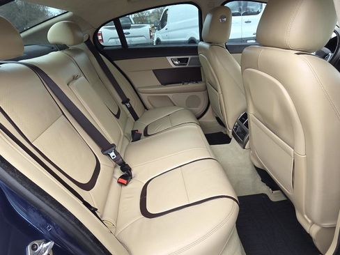 Used 2013 Jaguar XF 3.0 image 15