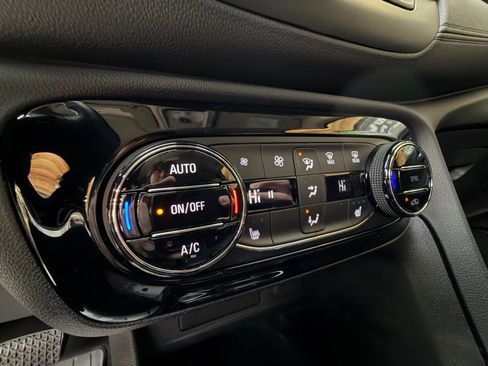 Used 2023 Buick Encore GX Select image 23