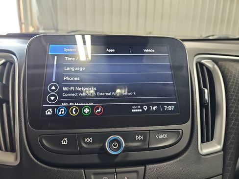 Used 2024 Chevrolet Malibu LT FWD image 22