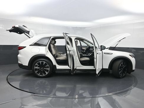 Used 2024 MAZDA CX-90 Plug-In Hybrid w/ Premium Pkg AWD/4WD image 39