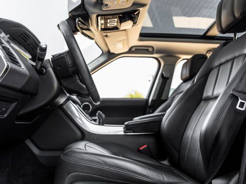 Used 2019 Land Rover Range Rover Sport HSE AWD/4WD image 20