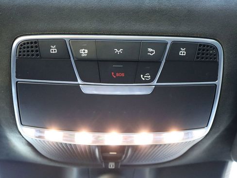 Used 2019 Mercedes-Benz S 560 Sedan w/ AMG Line Exterior image 34