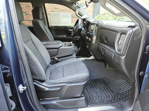 Used 2021 Chevrolet Silverado 1500 LT w/ Bed Protection Package image 28