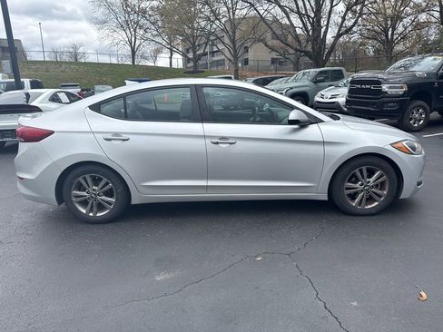 Used 2018 Hyundai Elantra Value Edition image 3