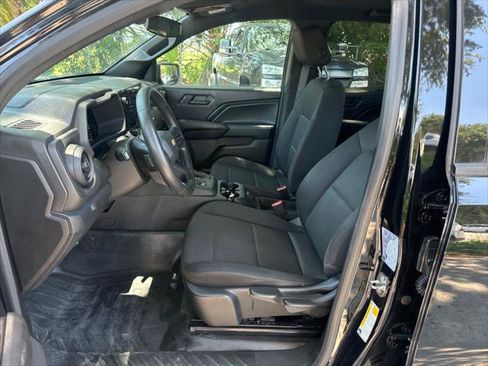 Used 2023 Chevrolet Colorado W/T RWD image 12