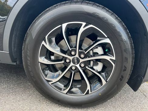 New 2026 Lincoln Nautilus Premier w/ Equipment Group 102A AWD/4WD image 13