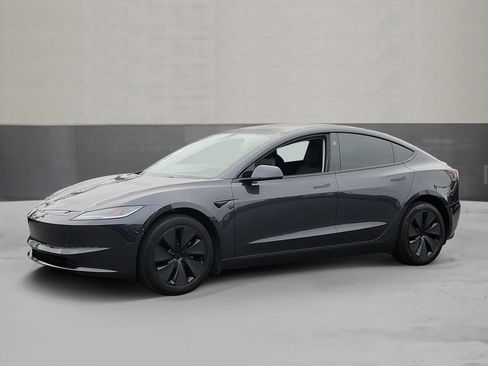 Used 2025 Tesla Model 3 Long Range RWD image 1