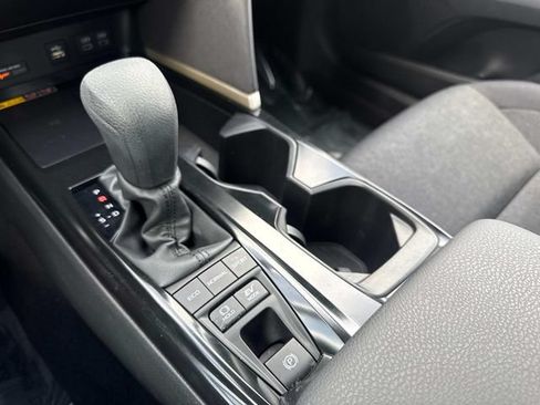 Used 2025 Toyota Camry LE w/ Convenience Package FWD image 31