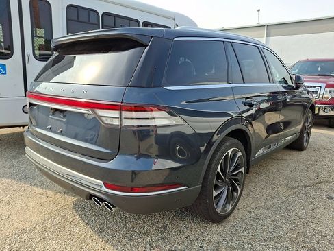 Used 2023 Lincoln Aviator Reserve w/ Equipment Group 201A AWD/4WD image 4